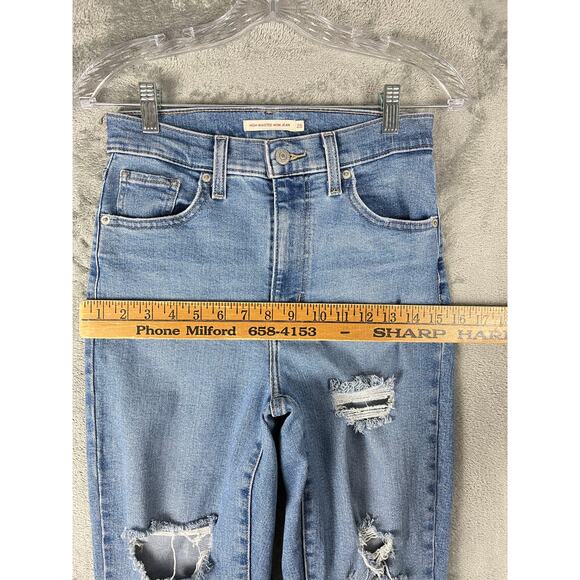 Levis High Waisted Mom Jeans 26 Distressed Light Wash Stretchy High Rise Grunge - Picture 11 of 16